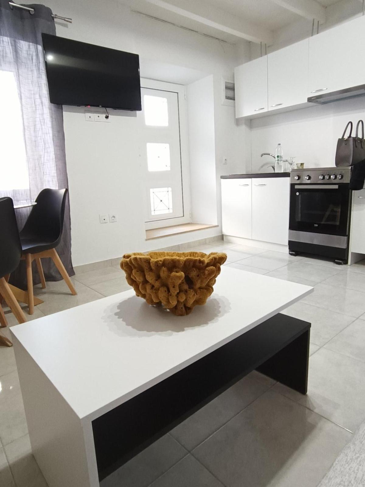 Sunrise Apartments - Aegean Blue Kalymnos Town ภายนอก รูปภาพ
