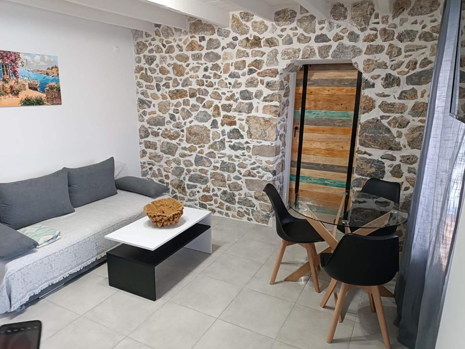 Sunrise Apartments - Aegean Blue Kalymnos Town ภายนอก รูปภาพ